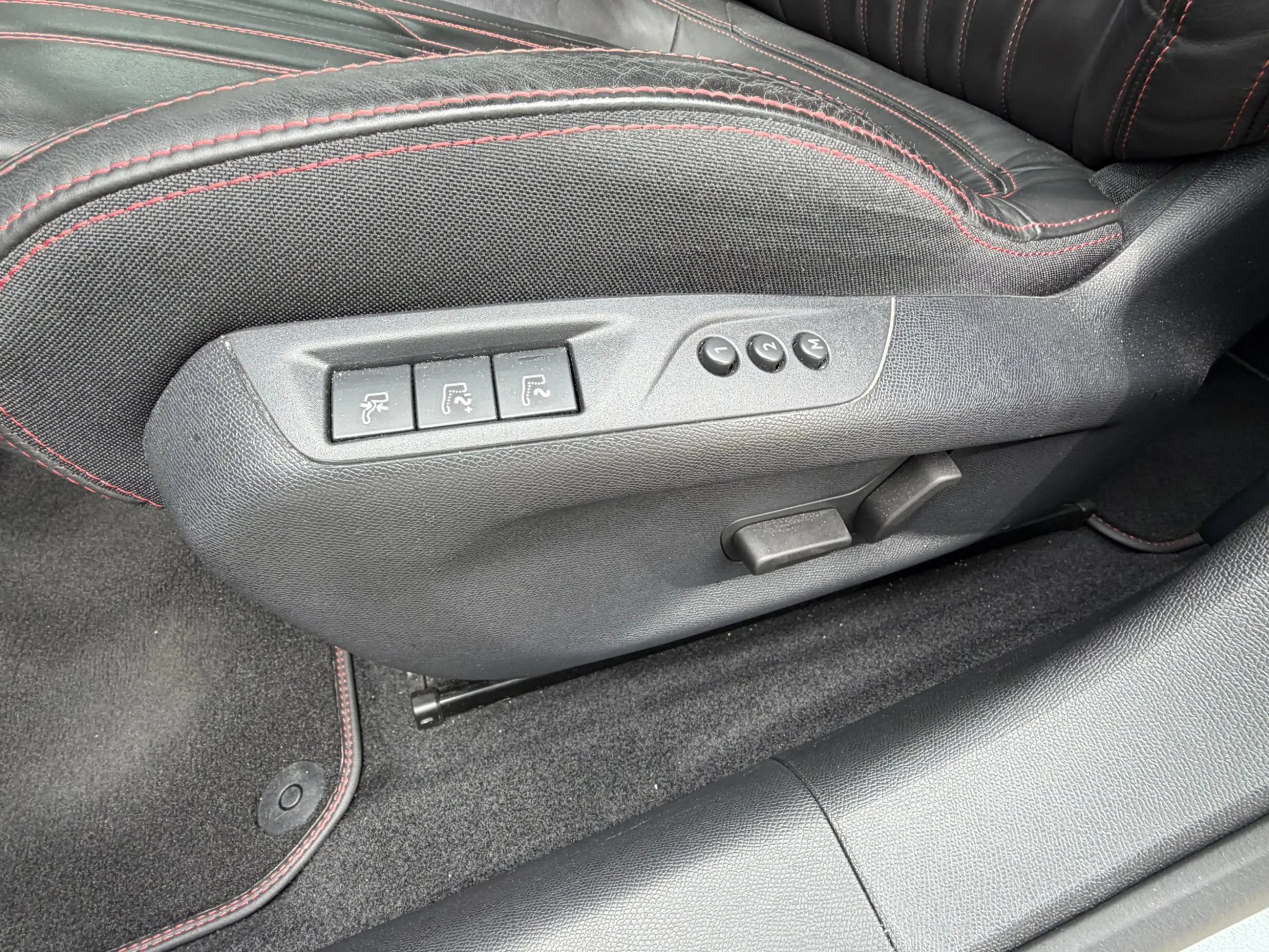 Peugeot 308 SW 1.2 PureTech GT BLACK PACK|AUTOMAAT|LEER|STOELV — photo 18