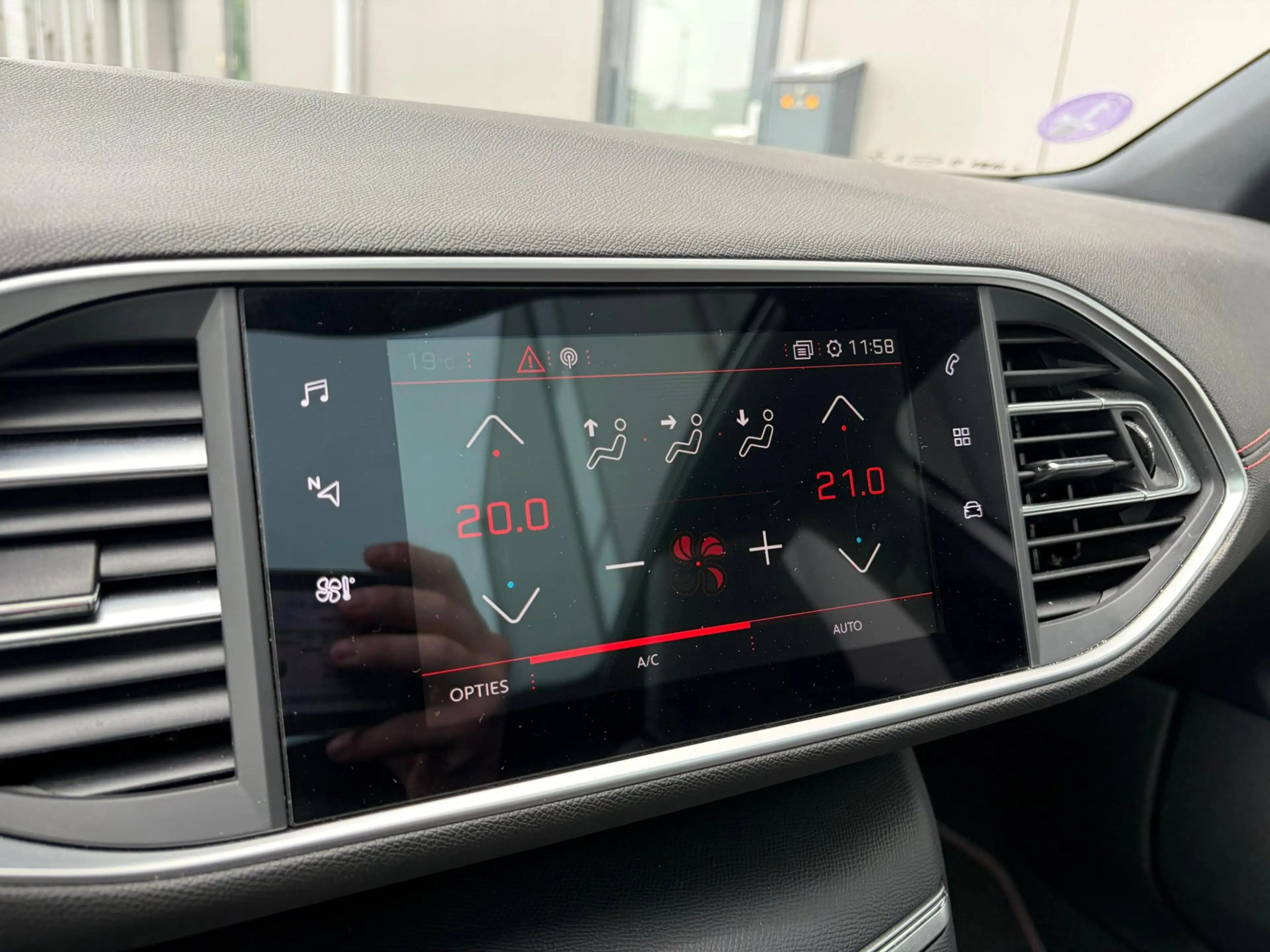 Peugeot 308 SW 1.2 PureTech GT BLACK PACK|AUTOMAAT|LEER|STOELV — photo 33