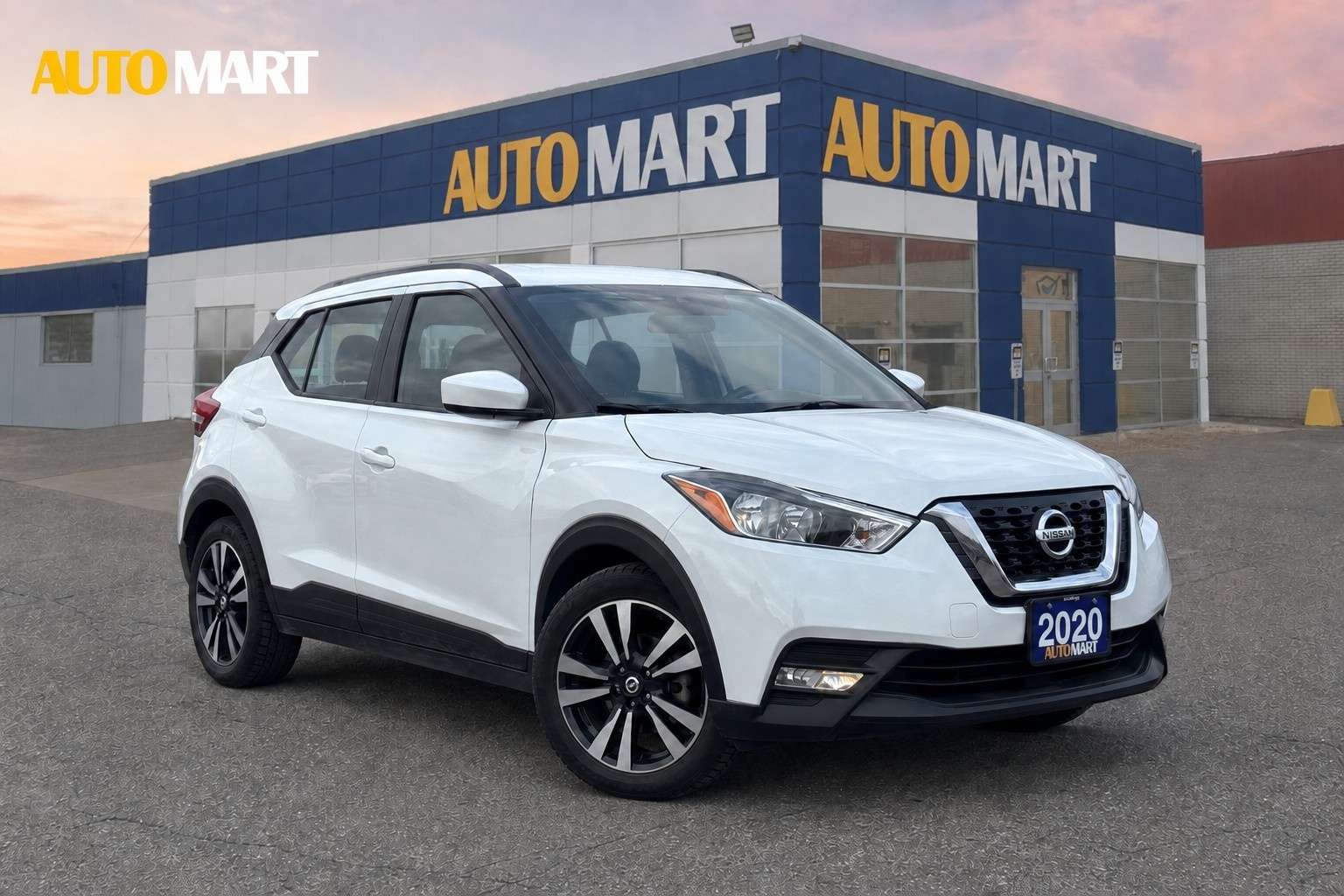 2020 Nissan Kicks SV FWD | Heated Seats | Apple CarPlay