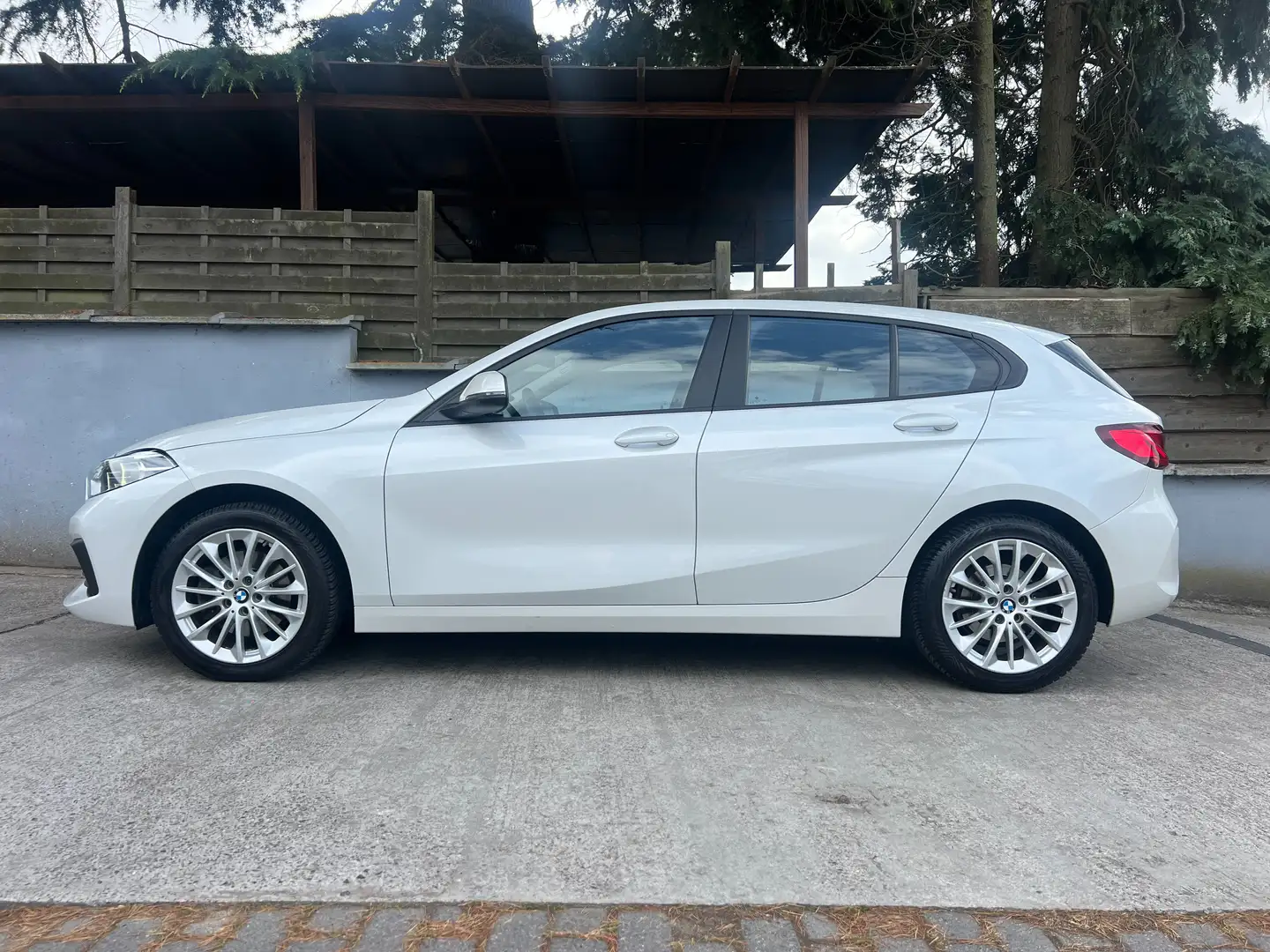 BMW 116 i Pack Confort (Navi Led Clim Carplay ) Blanc - 2