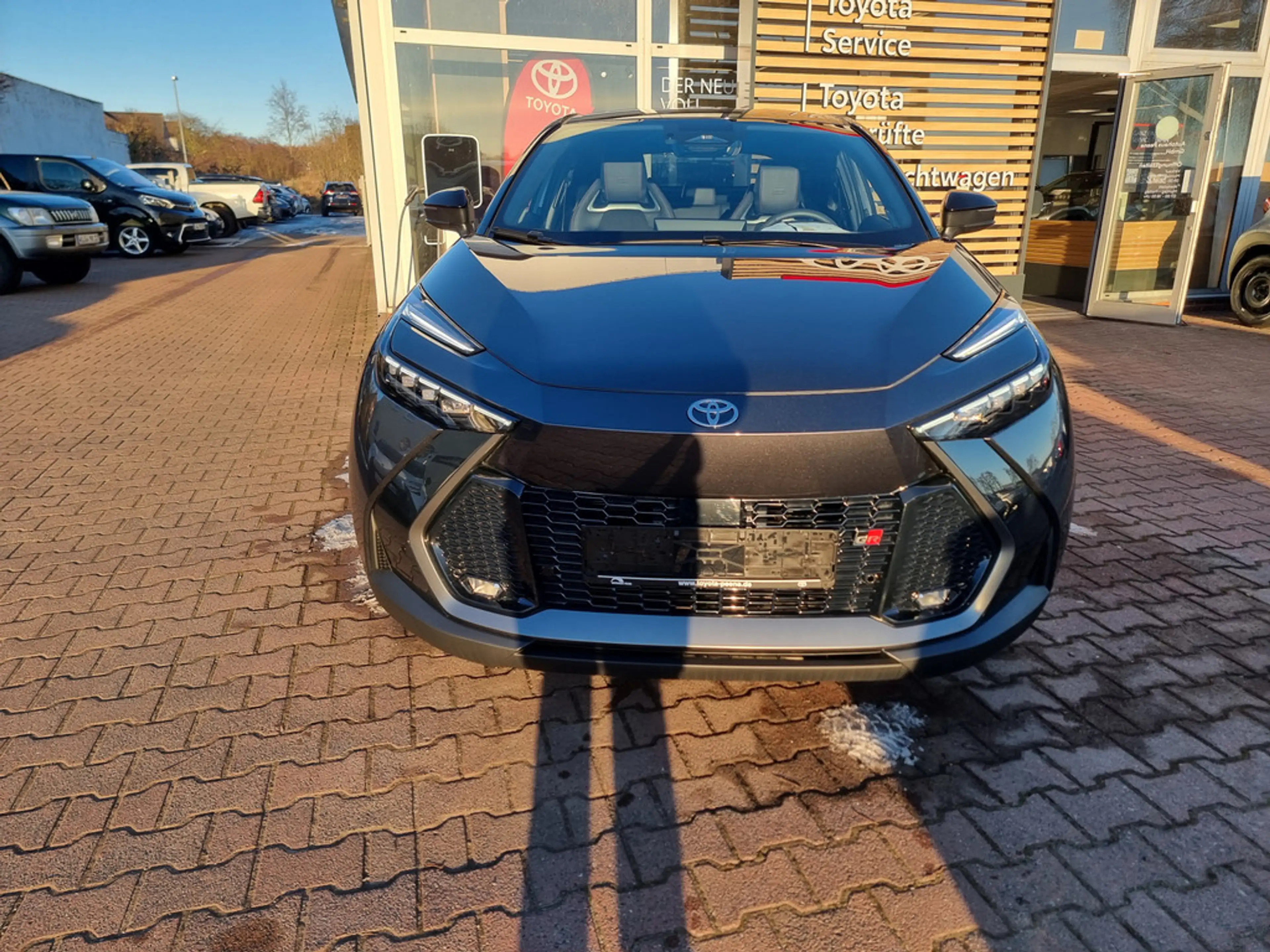 Toyota C-HR 2.0 Plug-In Hybrid FWD GR Sport — photo 5