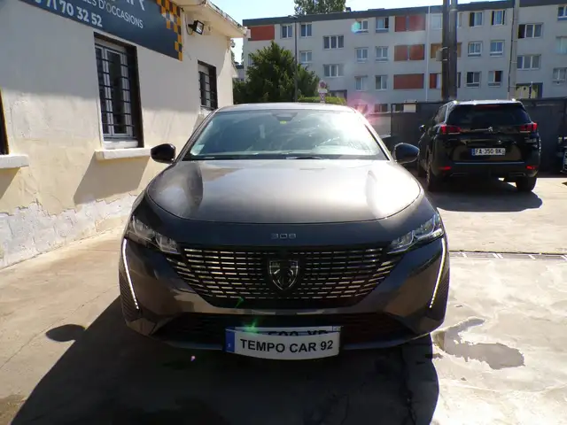 Peugeot 308 view 5