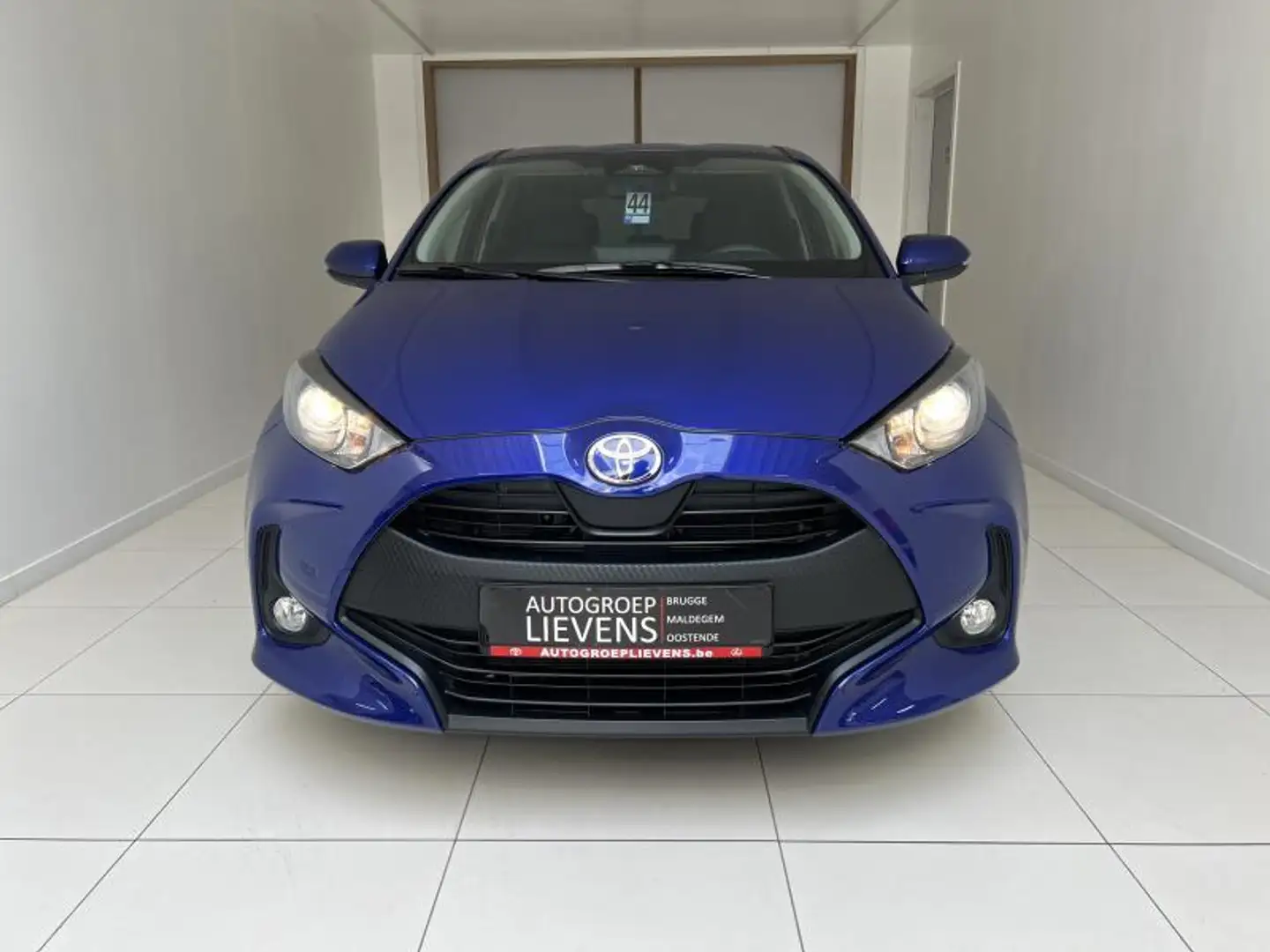 Toyota Yaris DYNAMIC 1.5 HYB CVT Blau - 2