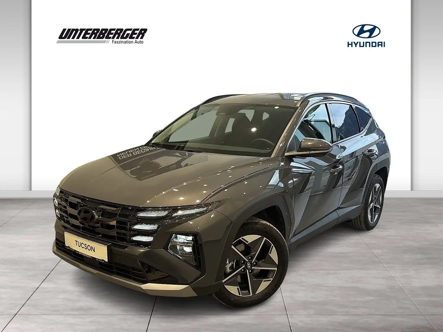 Hyundai TUCSON Tucson NX4 GO Plus 1,6 T-GDi PHEV 4WD AT t6pu2-PP1 Grau - 1