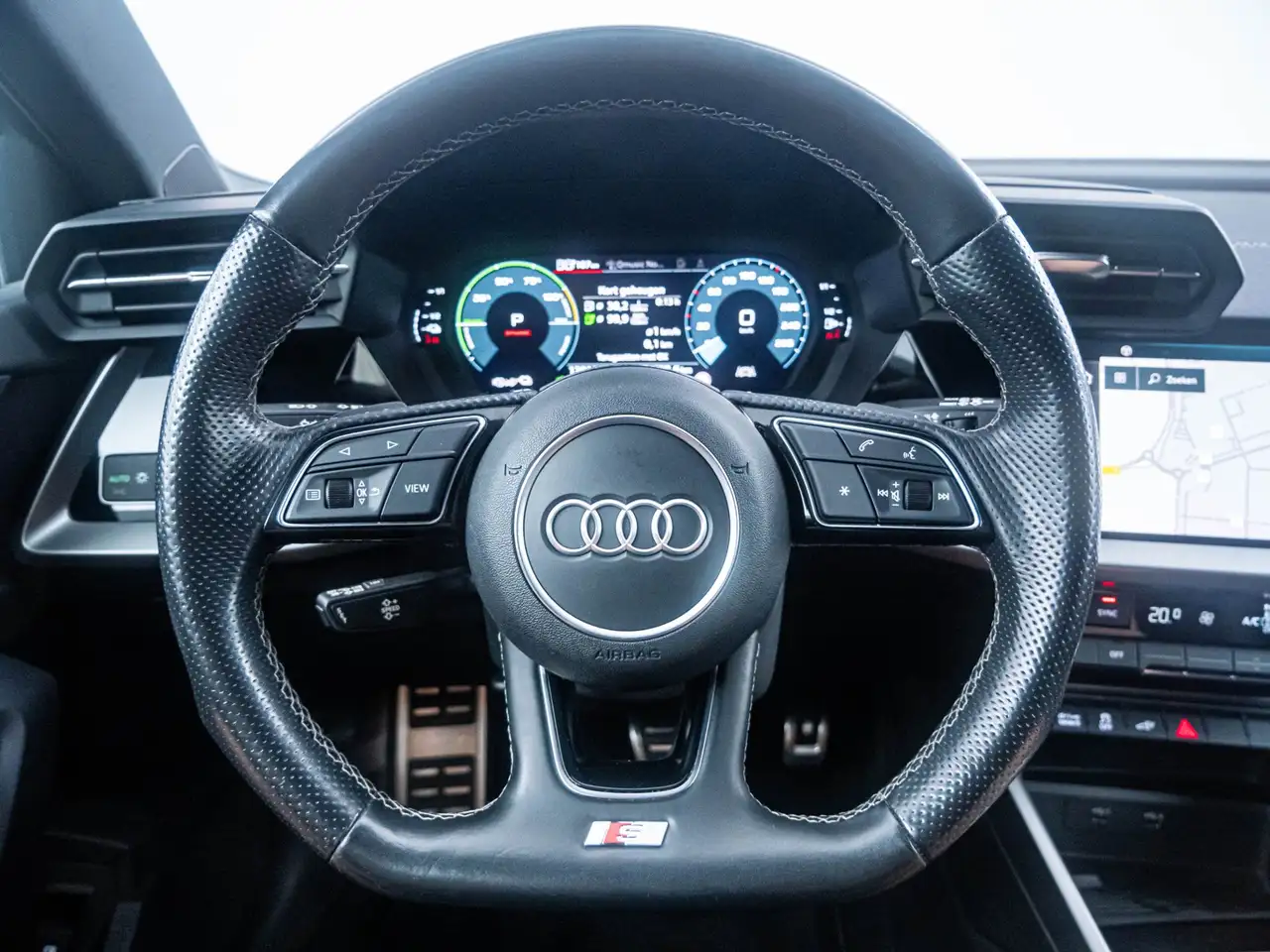 Audi A3 Sportback 45 TFSI e S-Line ed. Competition 1e eig., миниатюра 16
