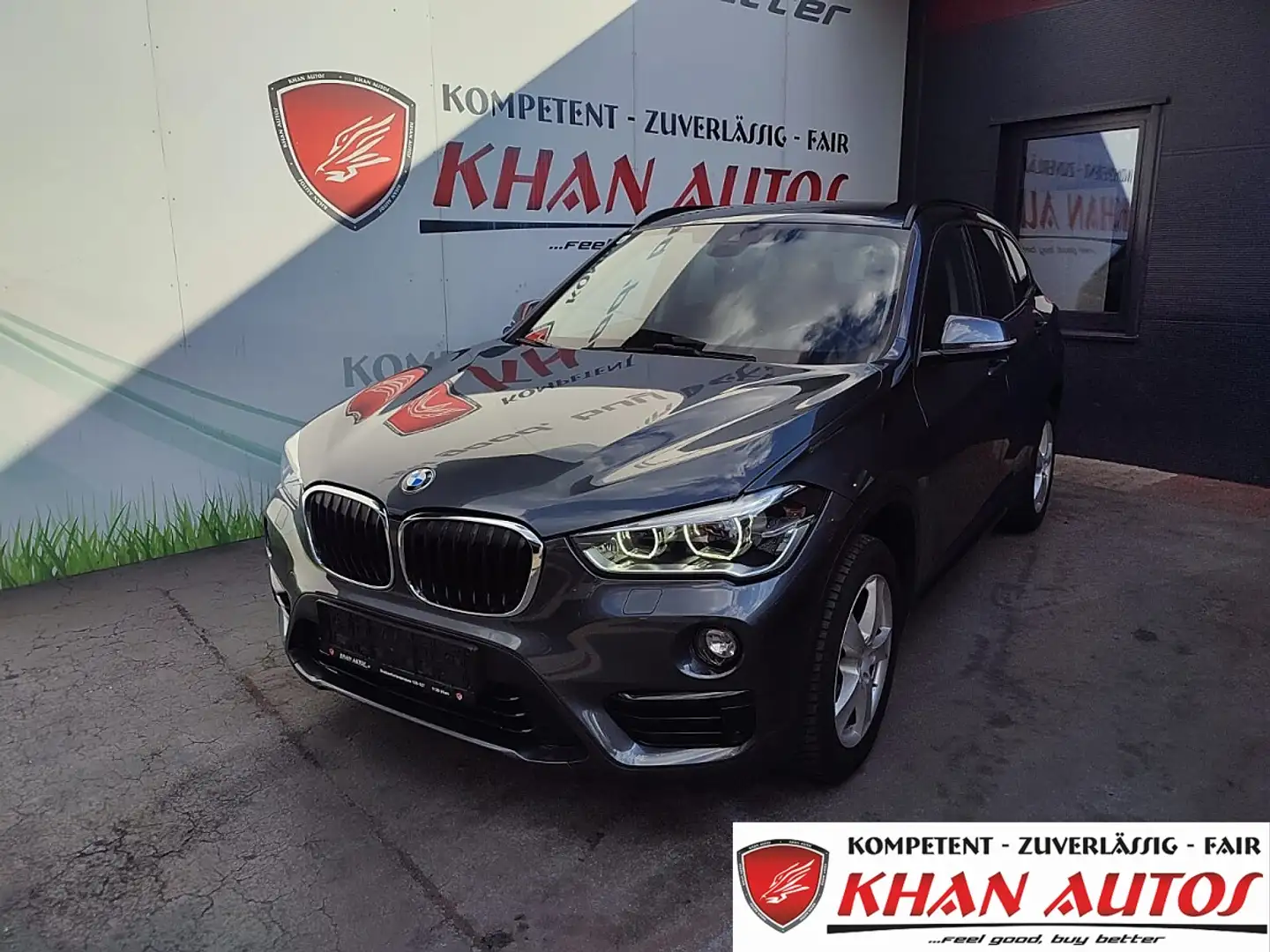 BMW X1 sDrive18d Sport Line Aut. Grau - 1