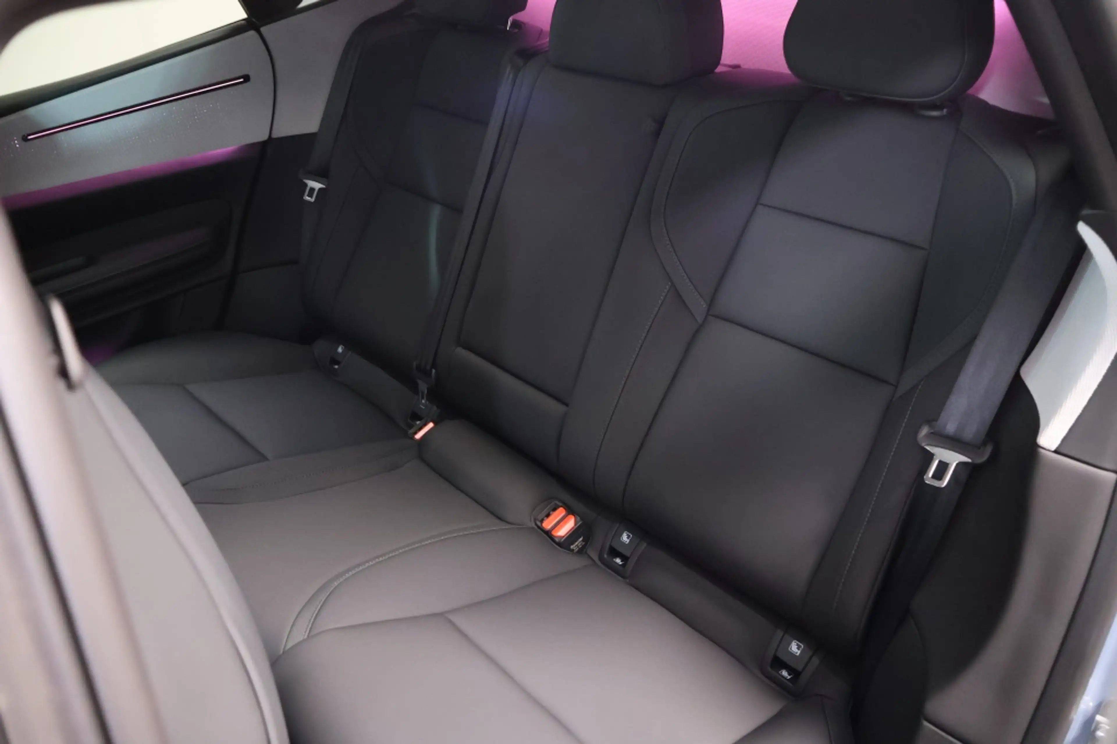Polestar 4 Long Range Single Motor Prime 100 kWh — photo 11