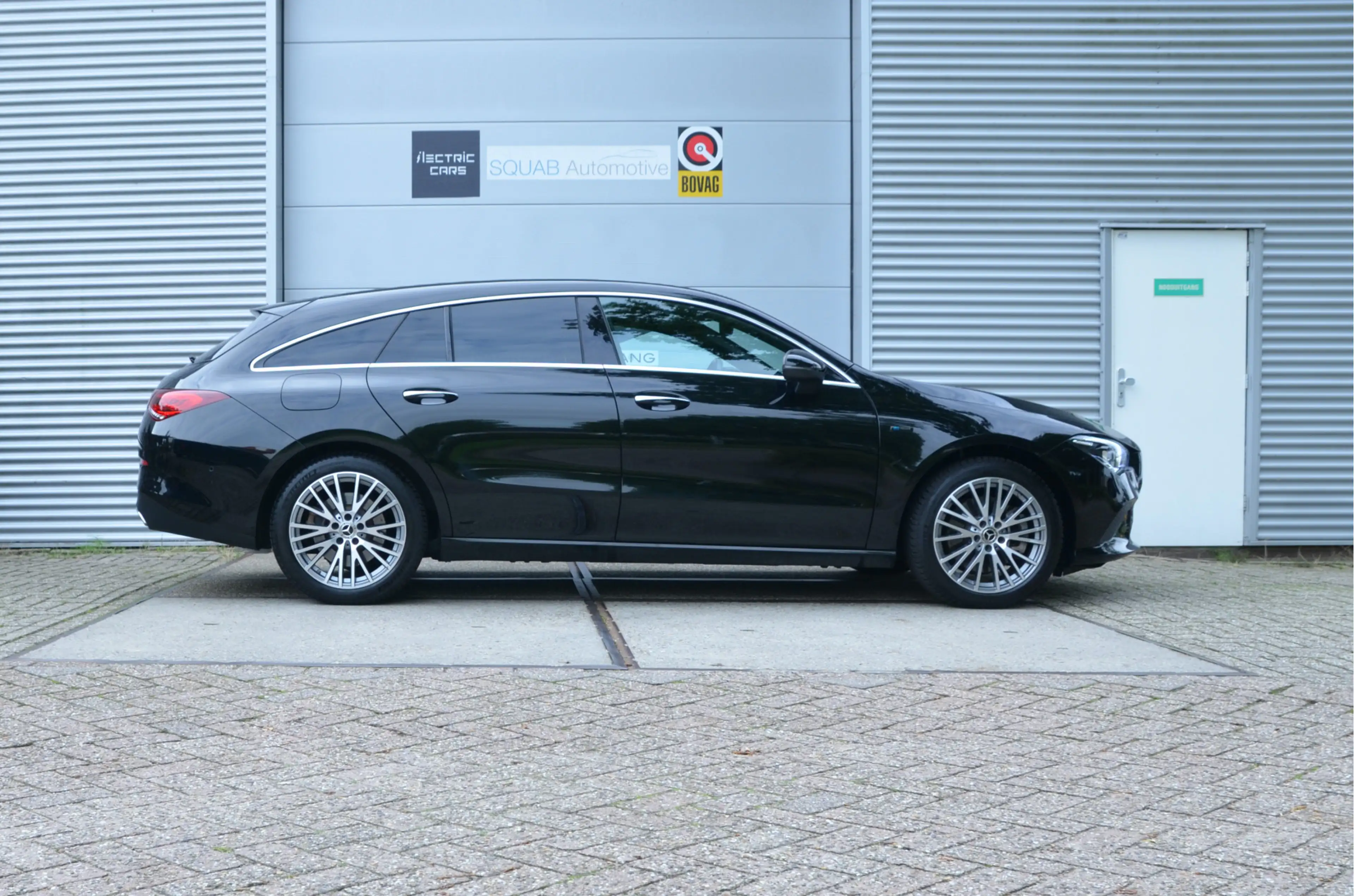 Mercedes-Benz CLA 250 Shooting Brake e Premium Plus Leder, Panoramadak, — photo 7