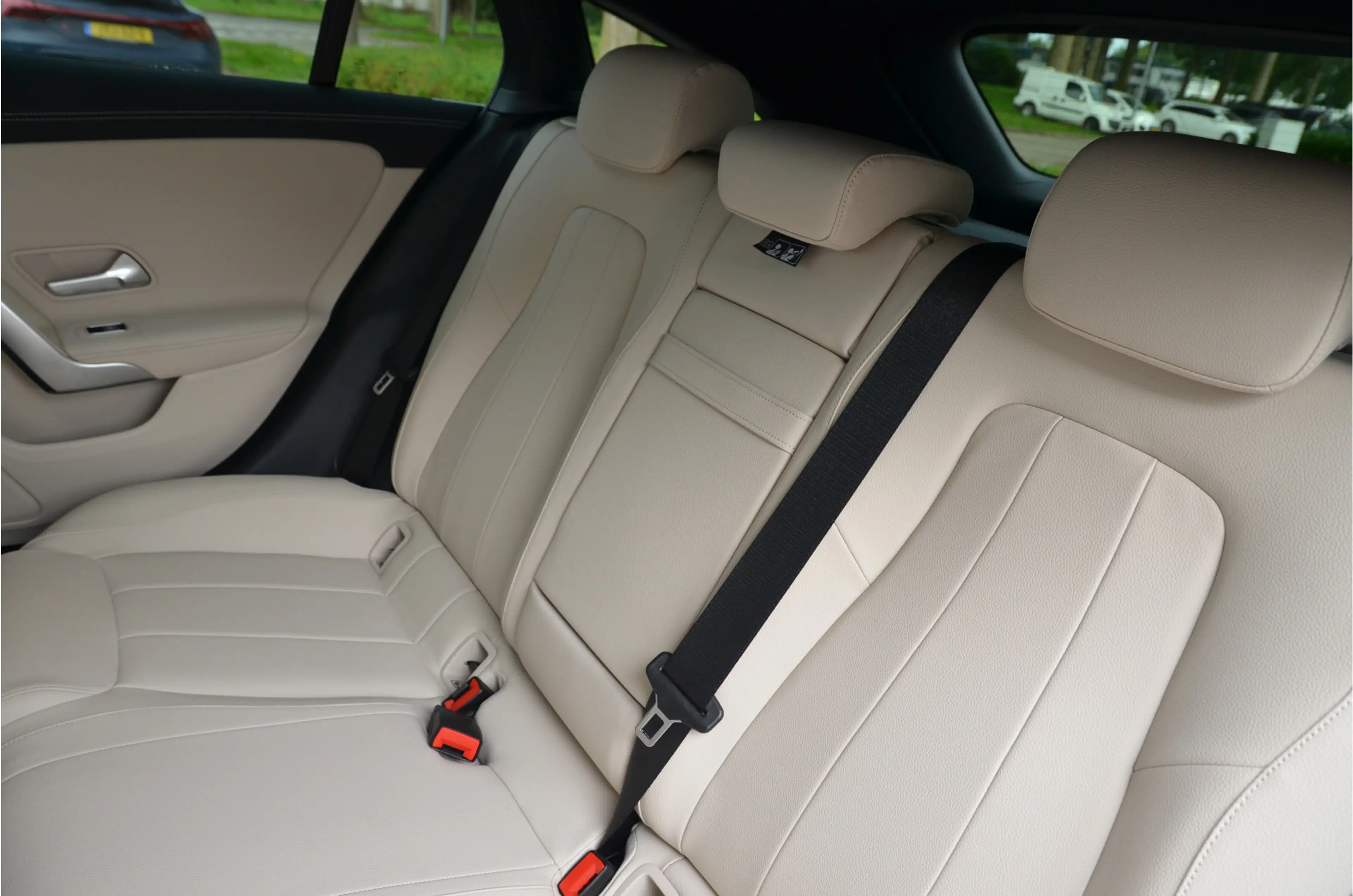 Mercedes-Benz CLA 250 Shooting Brake e Premium Plus Leder, Panoramadak, — photo 13
