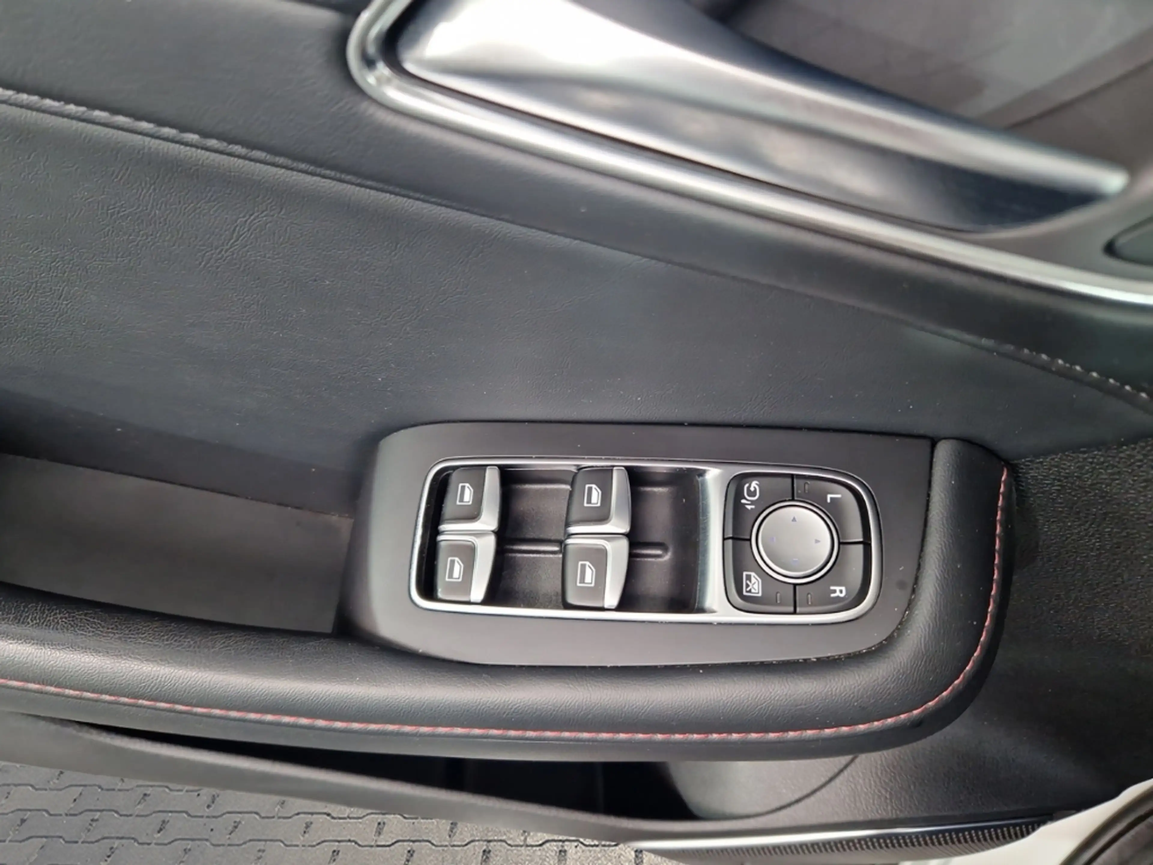 MG EHS Comfort 1.5T AT *SHZ* *2Z-Klima* — photo 15