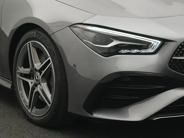 Mercedes-Benz Cla view 9