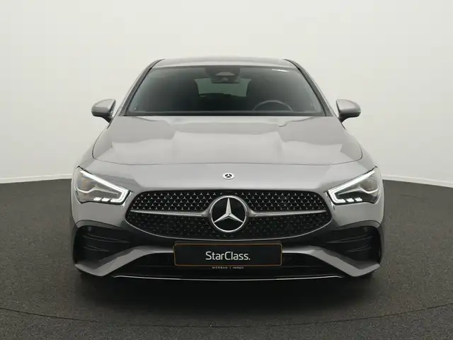 Mercedes-Benz Cla view 2