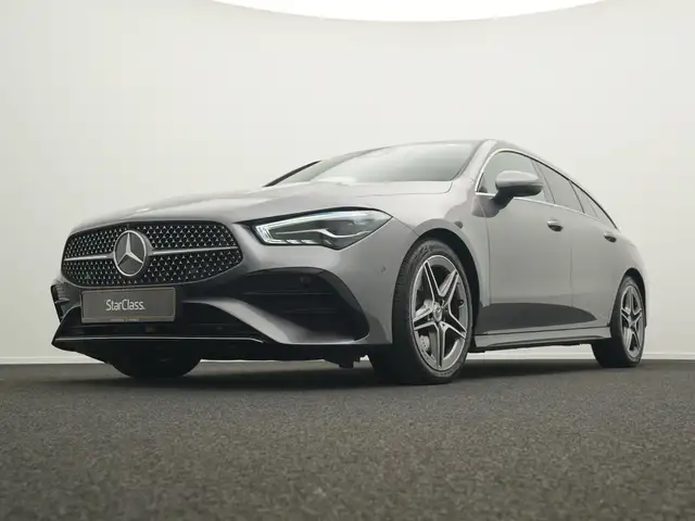 Mercedes-Benz Cla view 10