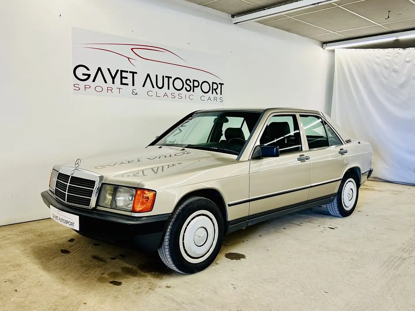 Mercedes-Benz 190 2.3 Grijs - 1