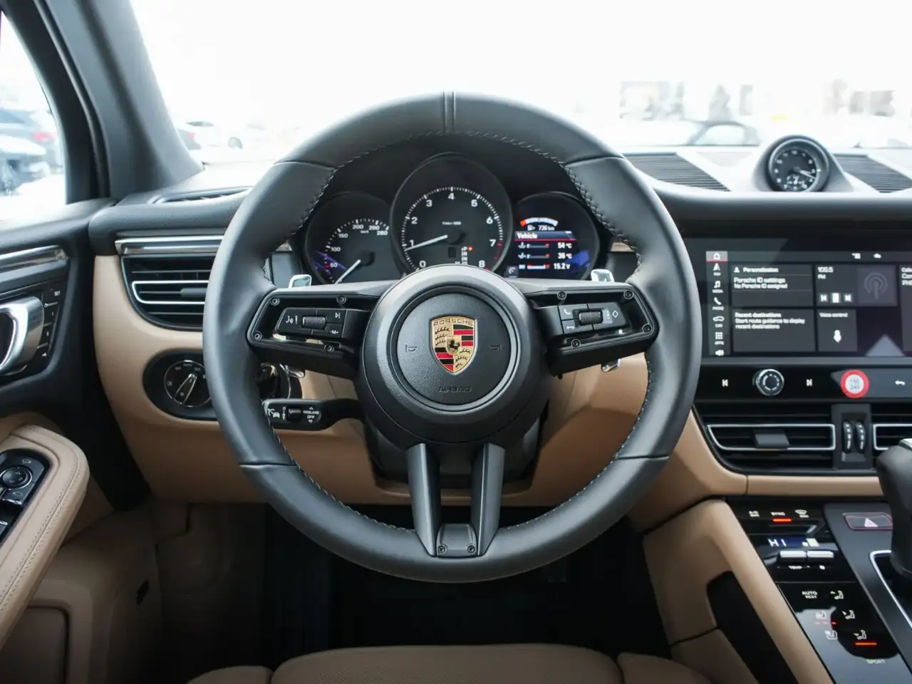 Porsche Macan снимка Porsche Macan