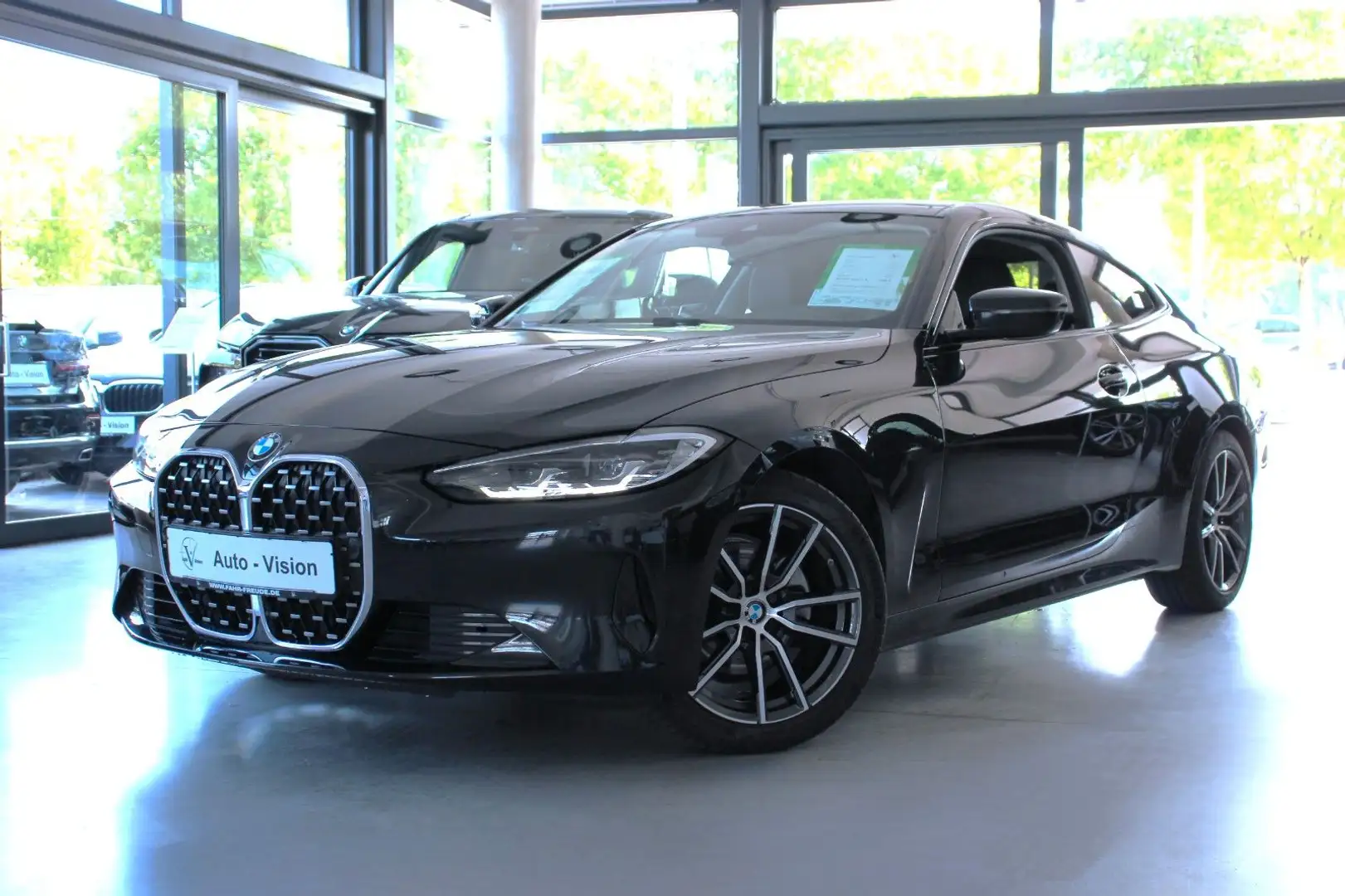 BMW 420 i Coupe (G22) *LED*SHZ*PDC*DAB*Temp*AppleCP Schwarz - 1