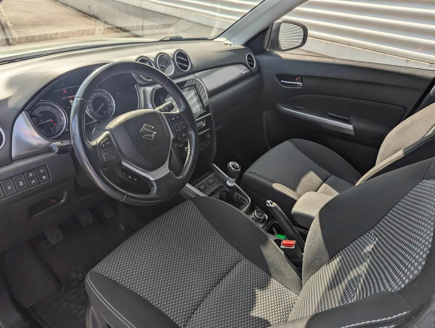 Suzuki Vitara Vitara 1.4 turbo hybrid Cool 4WD AllGrip Grigio - 2