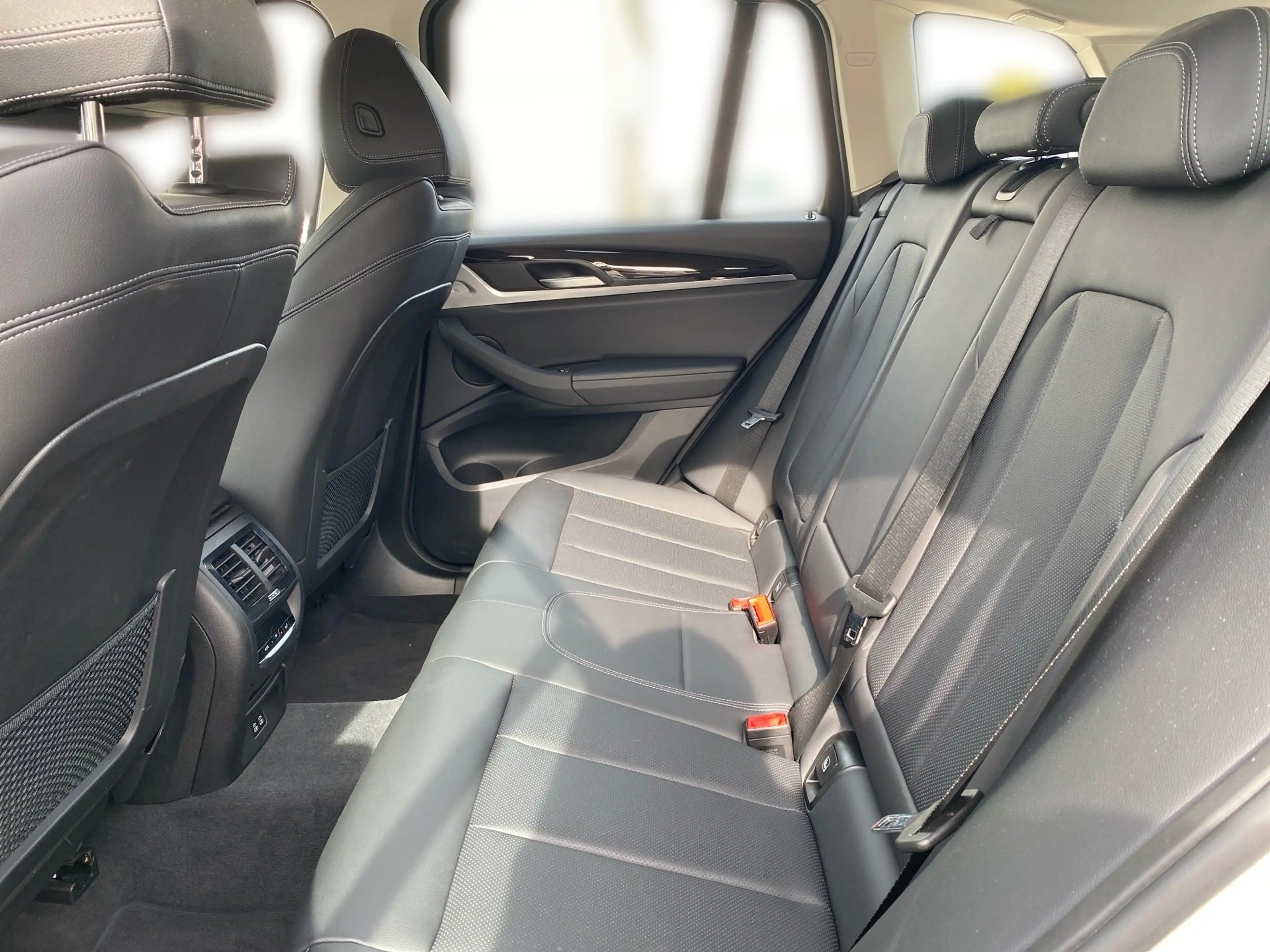 BMW X3 xDrive20d ab 249,- € mtl. Rate — photo 11