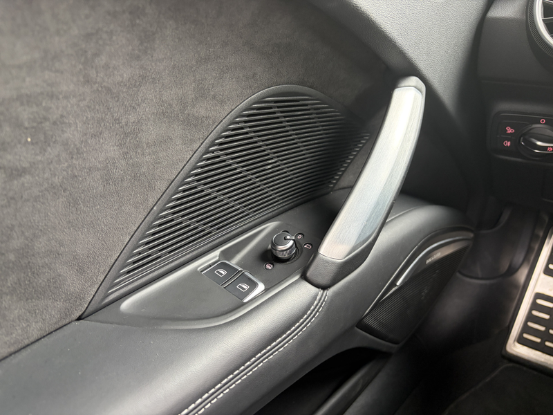 Audi TT 2.0 TFSI quattro Pro Line + — photo 44
