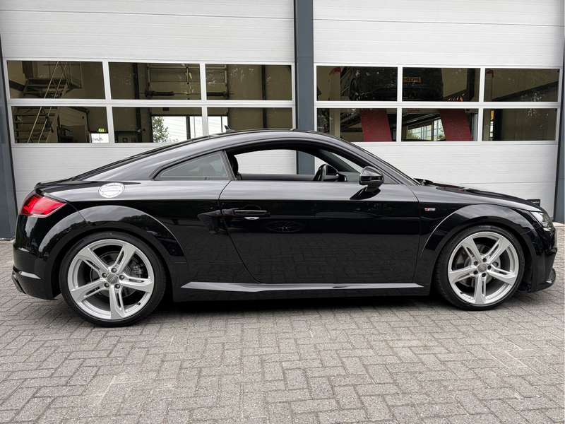 Audi TT 2.0 TFSI quattro Pro Line + — photo 4