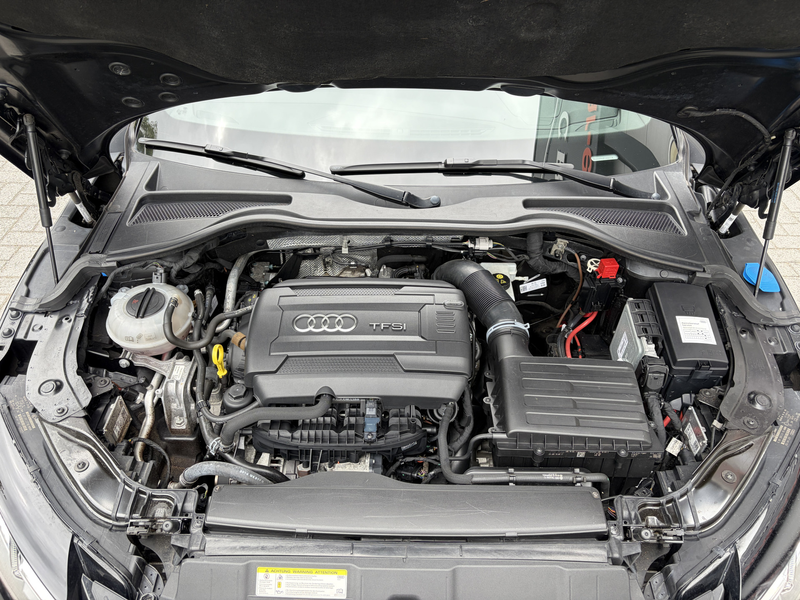 Audi TT 2.0 TFSI quattro Pro Line + — photo 33
