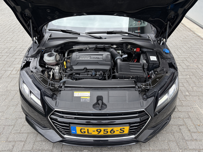 Audi TT 2.0 TFSI quattro Pro Line + — photo 32