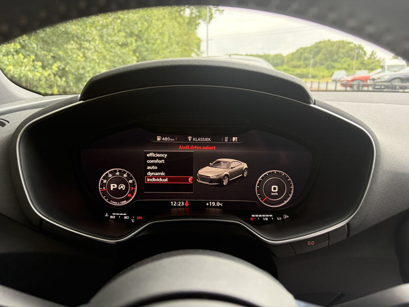 Audi TT 2.0 TFSI quattro Pro Line + — photo 16