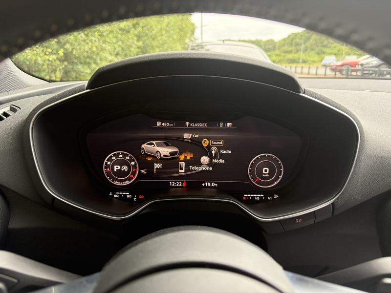 Audi TT 2.0 TFSI quattro Pro Line + — photo 17