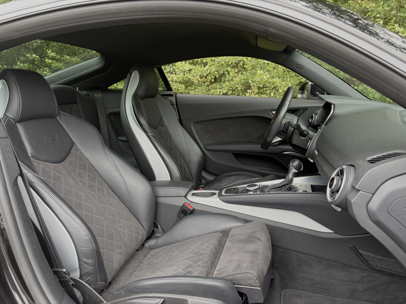 Audi TT 2.0 TFSI quattro Pro Line + — photo 13