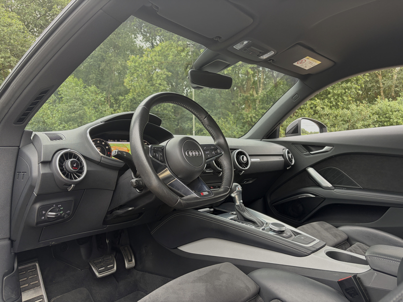 Audi TT 2.0 TFSI quattro Pro Line + — photo 12