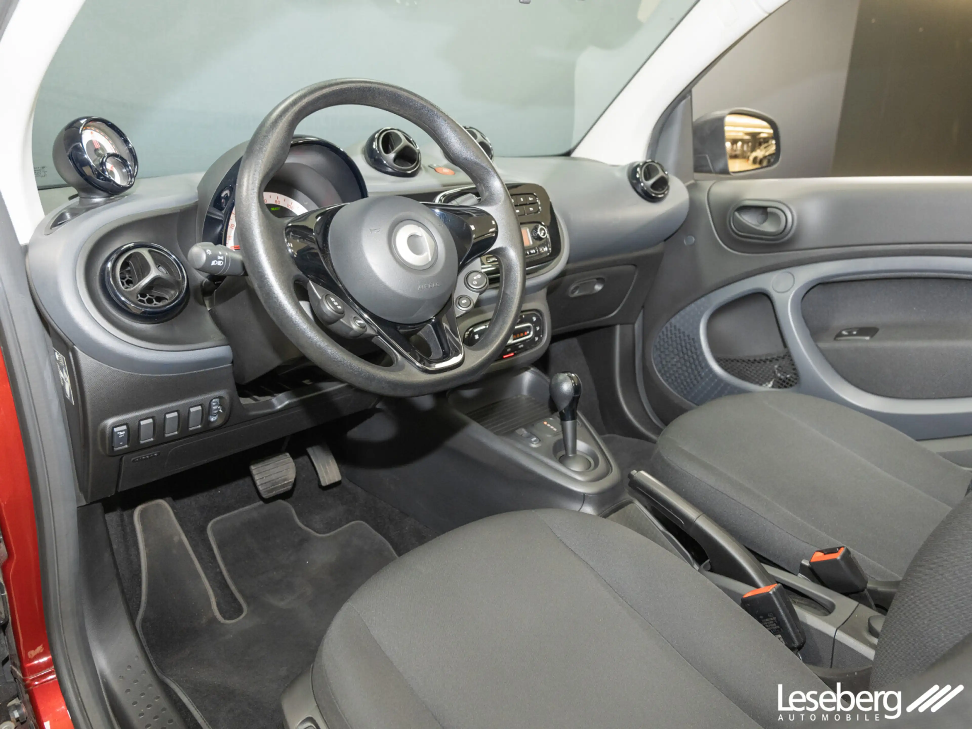 smart forTwo ForTwo Cabriolet EQ Pure 22kW/Tempo/Shz/Klimaaut — photo 10