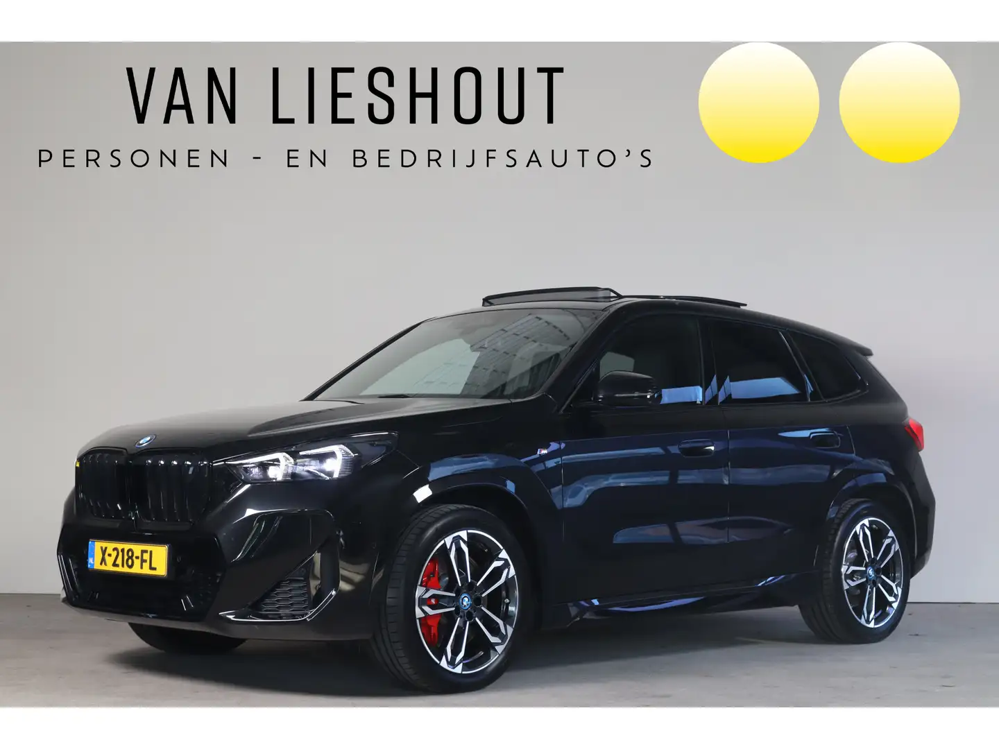 BMW iX1 xDrive30 Launch Edition NL-Auto!! Stoel Massage I Noir - 1