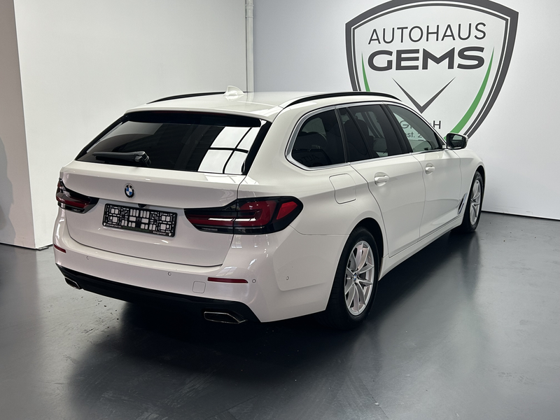 BMW 530 xDrive*AHK*ACC*CarPlay*LED*Navi*R-Cam*I-Hand — photo 12
