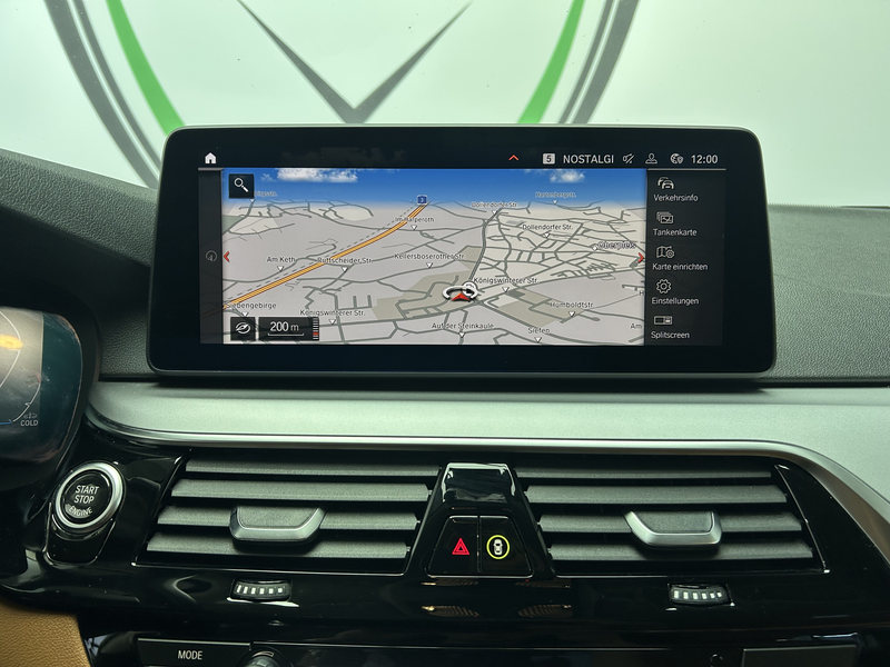 BMW 530 xDrive*AHK*ACC*CarPlay*LED*Navi*R-Cam*I-Hand — photo 21