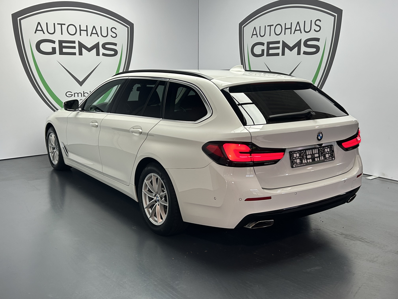 BMW 530 xDrive*AHK*ACC*CarPlay*LED*Navi*R-Cam*I-Hand — photo 10