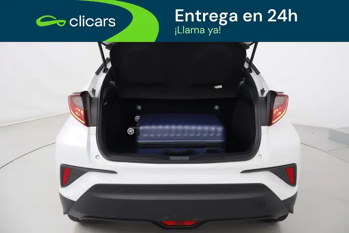 Toyota C-HR 2022, foto 17