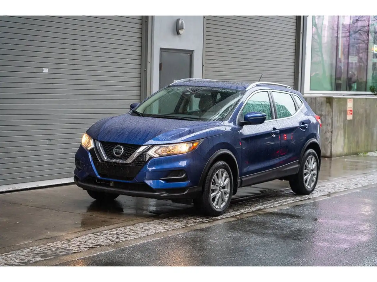 Nissan Qashqai снимка Nissan Qashqai