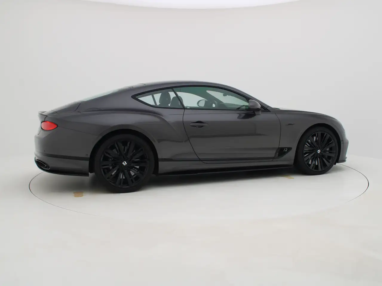 Bentley Continental GT 2023 — фото 13