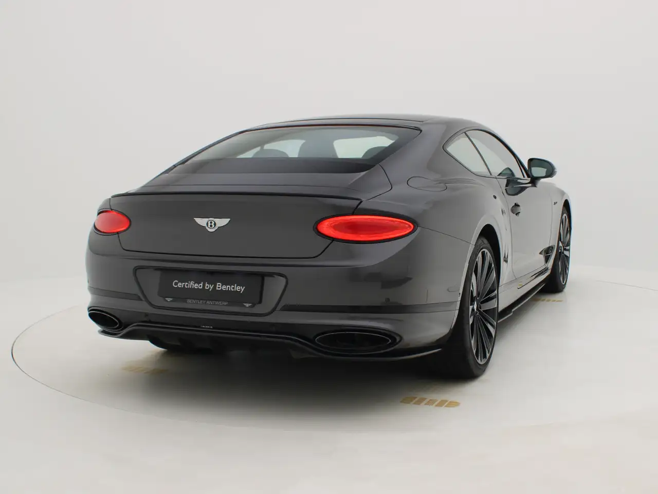 Bentley Continental GT 2023 — фото 12