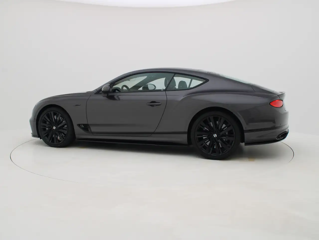 Bentley Continental GT 2023 — фото 10
