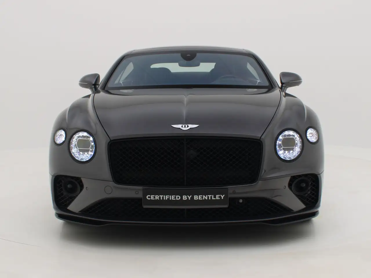 Bentley Continental GT 2023 — фото 8