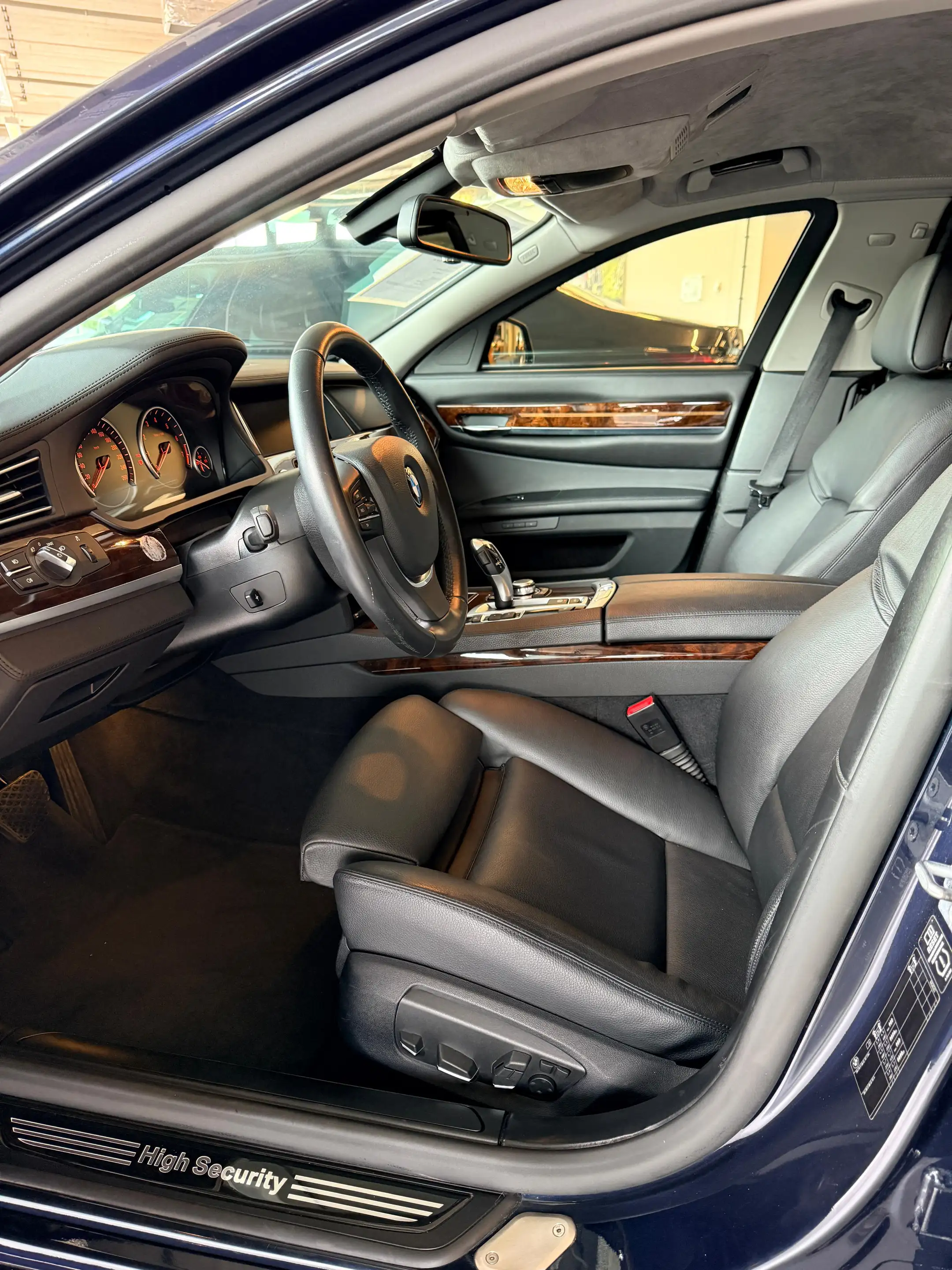 BMW 760 760Li F03 High Security VR7/VR9 Protection Armoured Werkspanzerung — photo 9