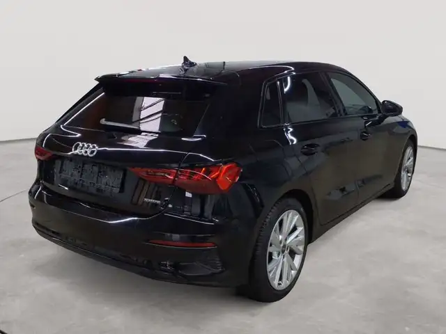 Audi A3 view 4