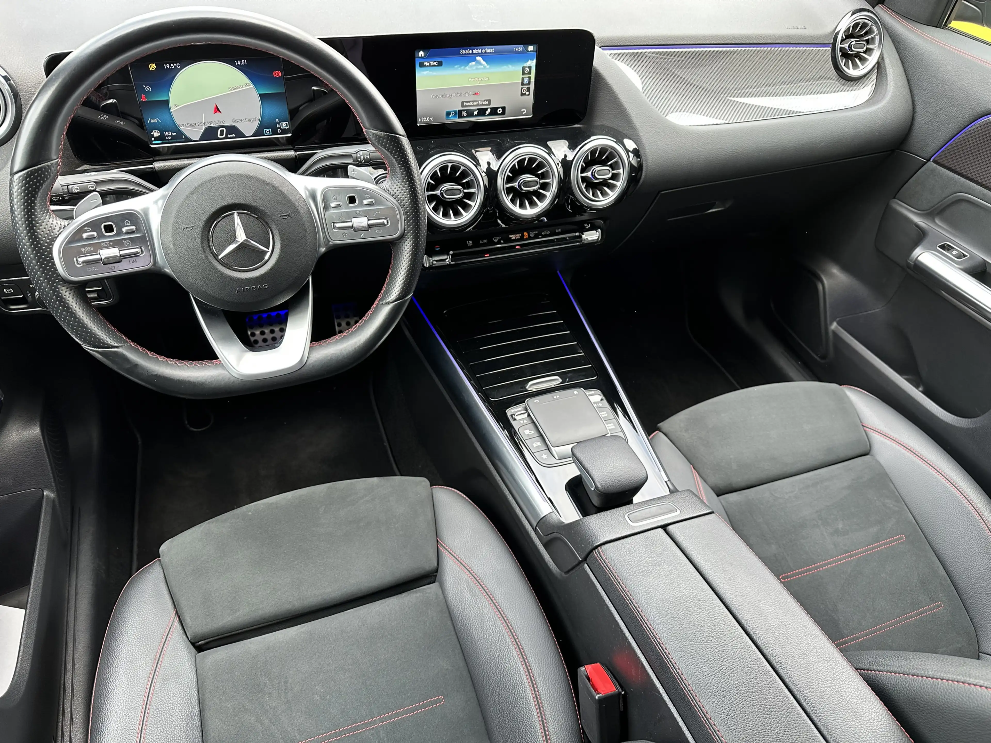 Mercedes-Benz GLA 220 4Matic AMG-Line NAV+LED+KAMERA+PANORAMA — photo 13