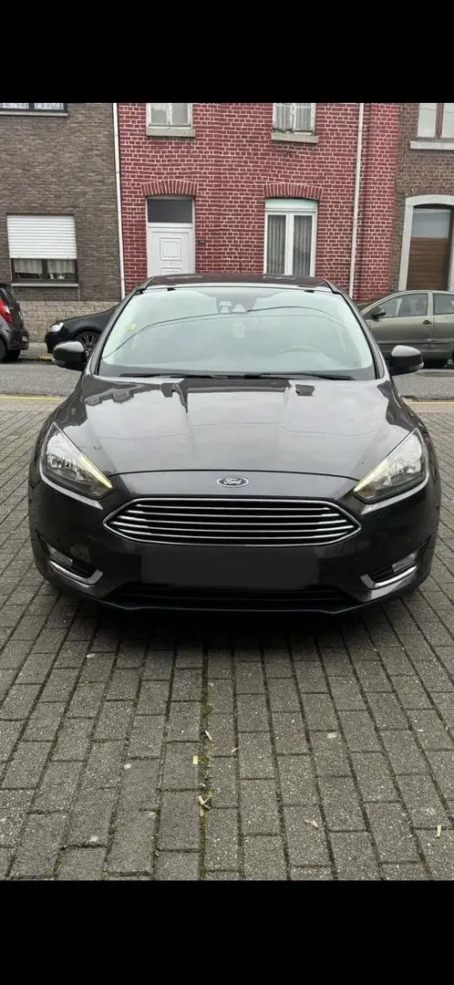 Ford Focus 2.0 TDCi Titanium PowerShift Gris - 1