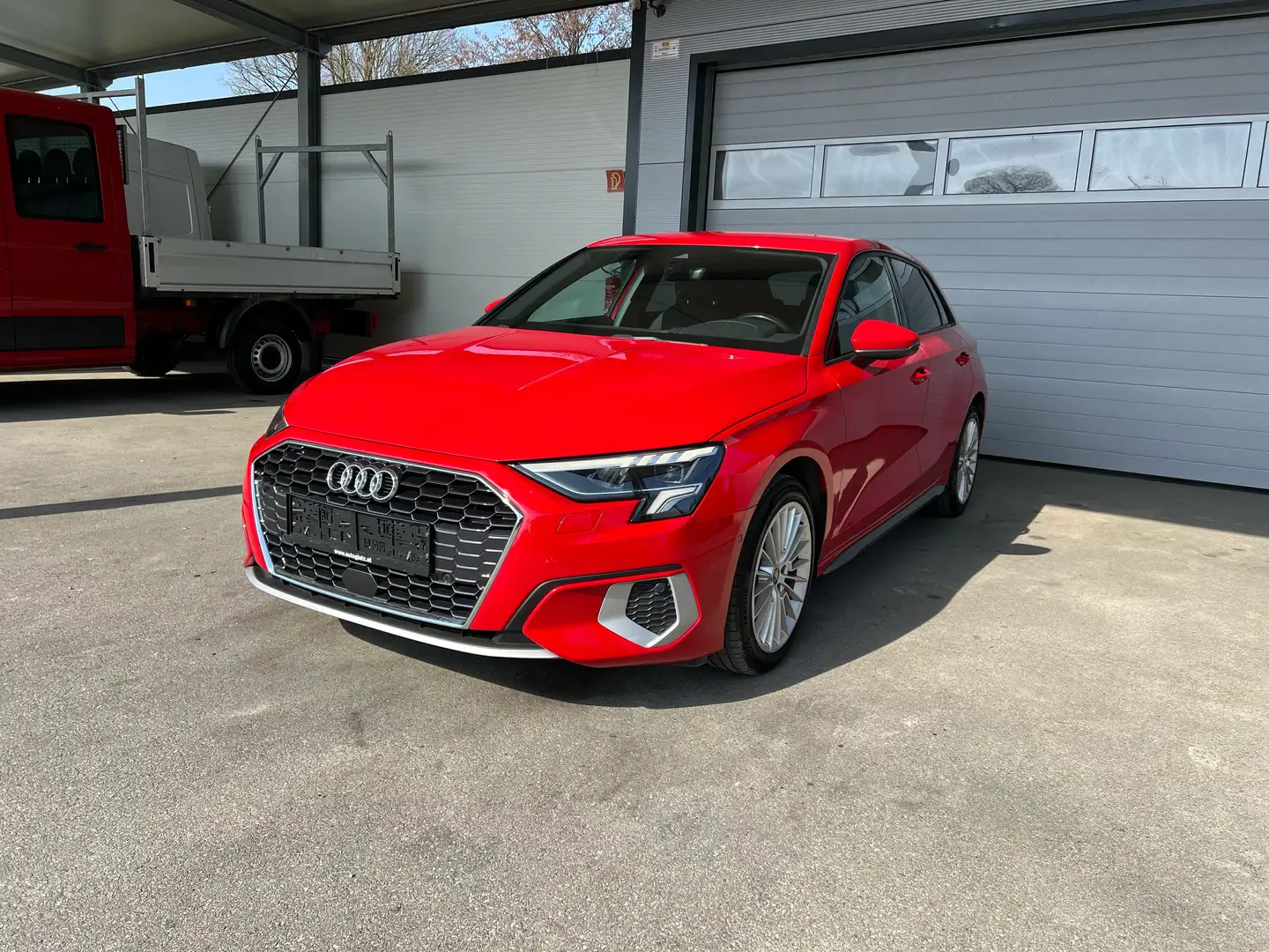 Audi A3 SB 30TDI advanced LED/VIRTUAL COCKPIT/17"ALUFELGEN Rot - 2