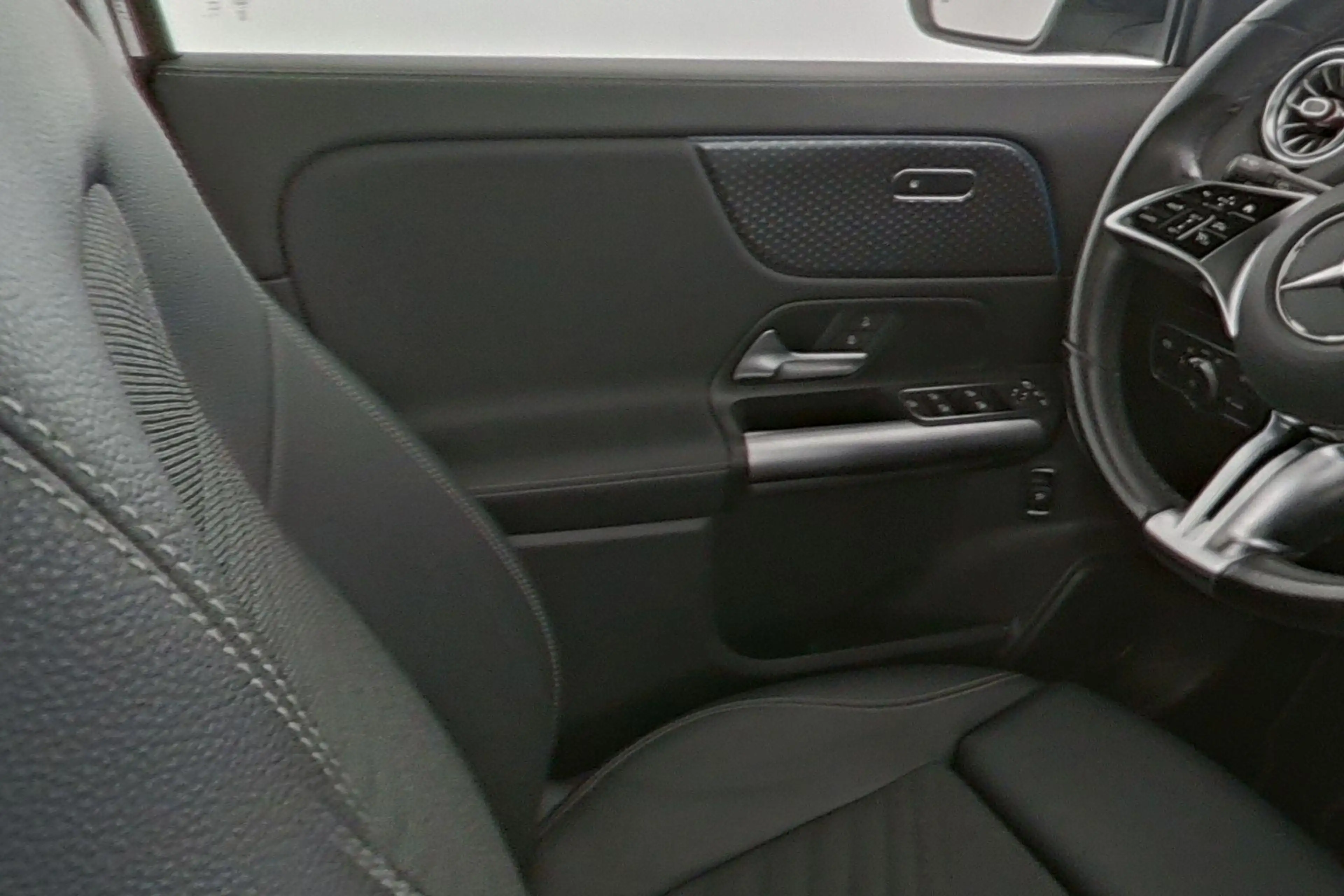 Mercedes-Benz EQA 250 250+ Business Line 250+ Business Line 71 kWh — photo 11