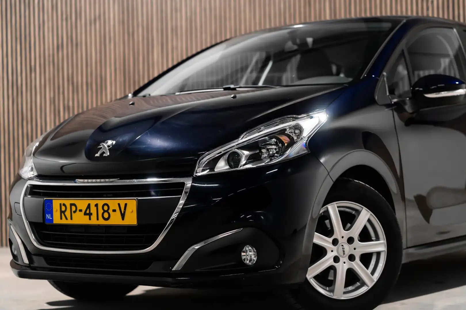 Peugeot 208 1.2 PureTech Blue Lion Bleu - 2