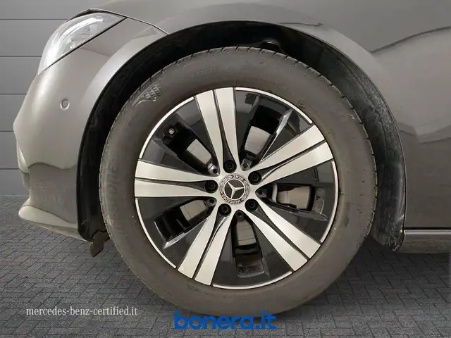 Mercedes-Benz C-Class view 18