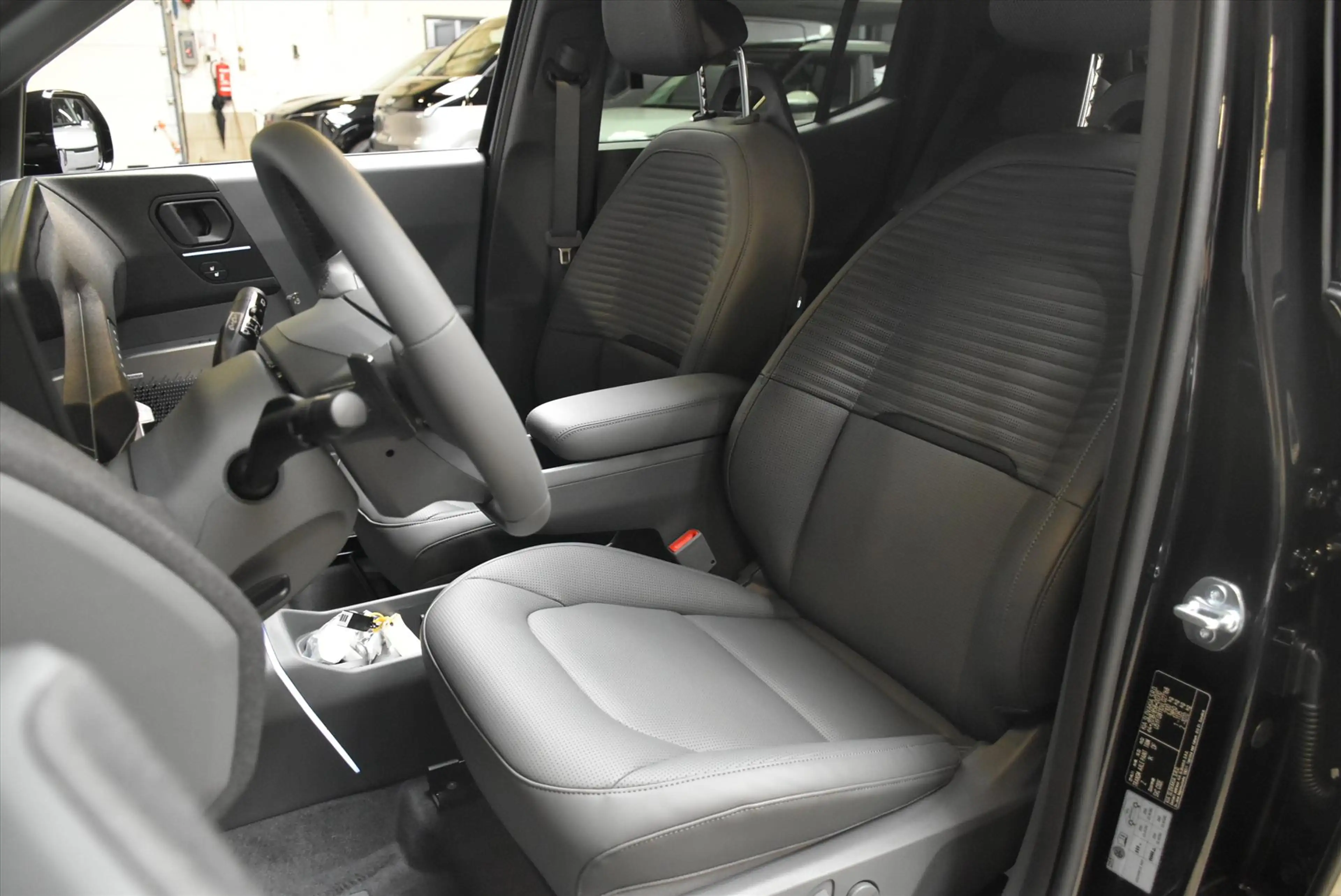 Kia EV2 61 kWh 135pk (5-zits) Black-Line — photo 36